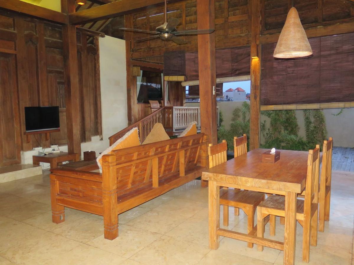 Villa Intan Mutiara *